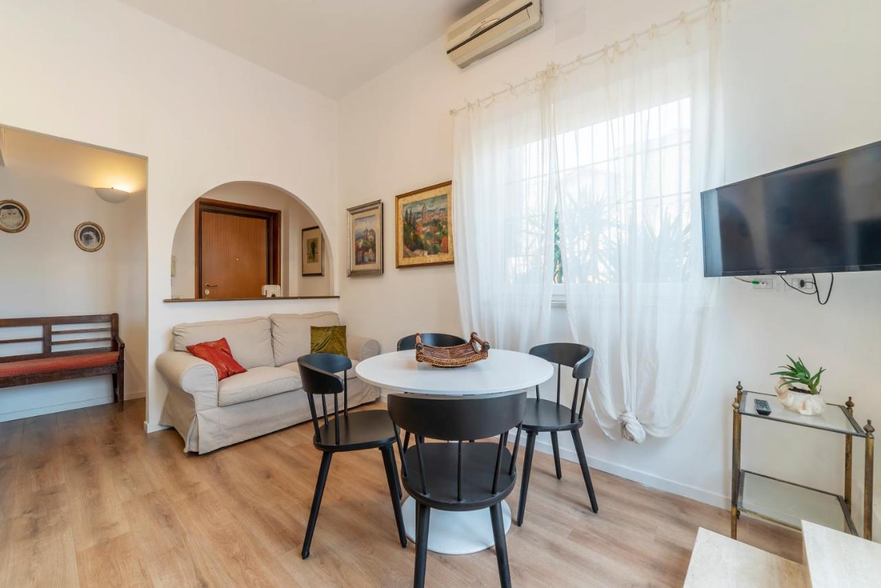 A Borgo Pio Con Ampio Terrazzo! Appartement